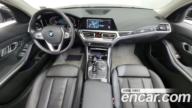 Фотография автомобиля — BMW 3-Series
