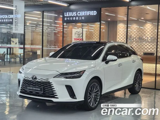 Фотография автомобиля — Lexus RX