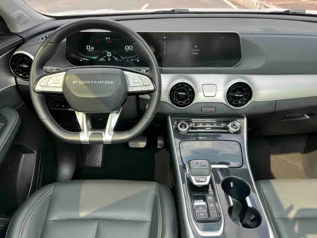 Forthing T5 Evo — Фото автомобиля 12