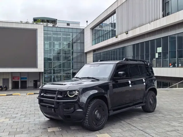 Фотография автомобиля — Land Rover Defender