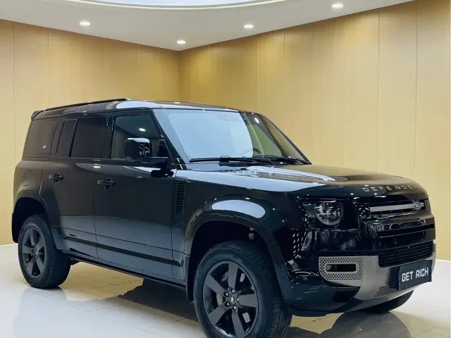 Land Rover Defender — Фото автомобиля 3