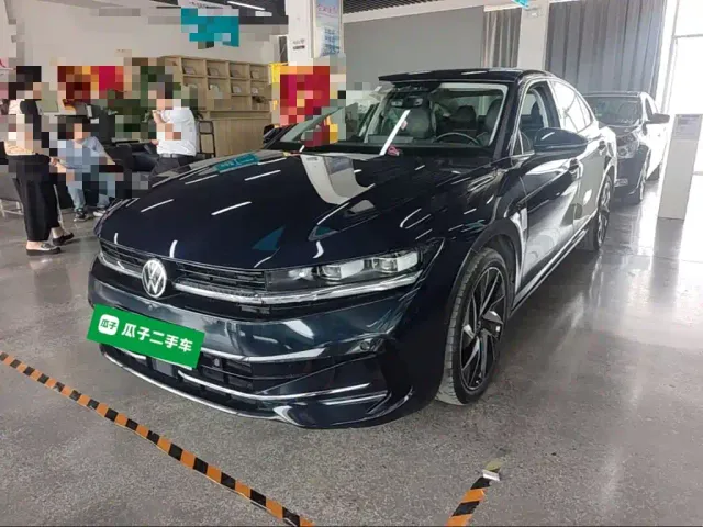 Фотография автомобиля — Volkswagen Magotan