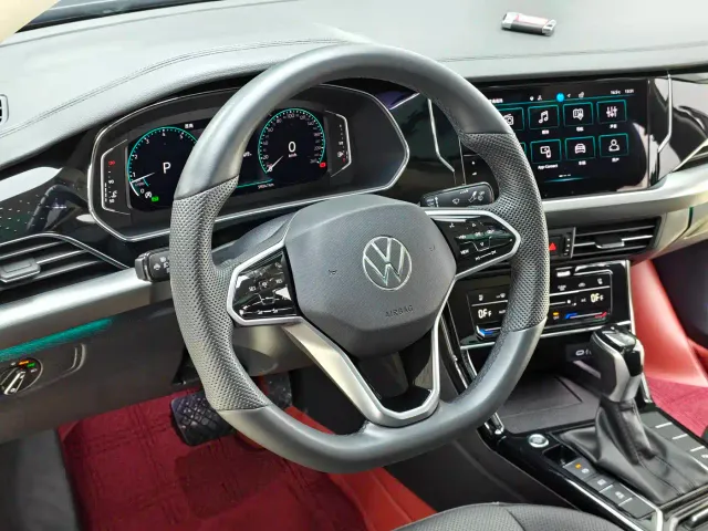 Volkswagen Passat — Фото автомобиля 13