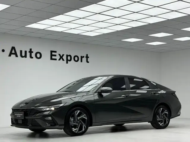 Hyundai Elantra — Фото автомобиля 7