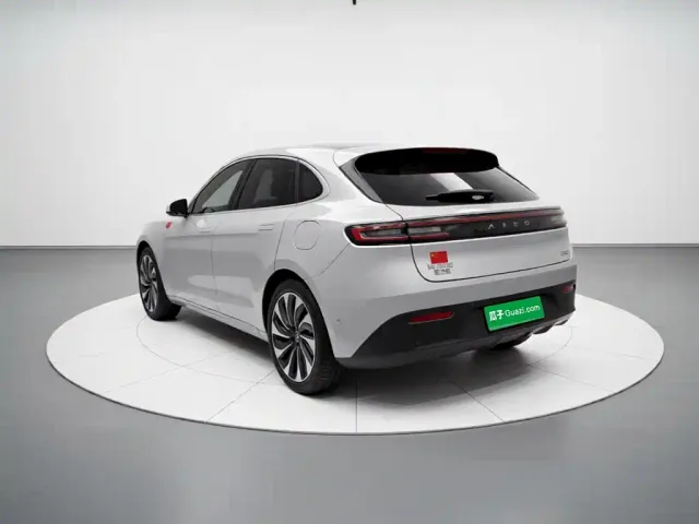 Aito M5 — Фото автомобиля 4