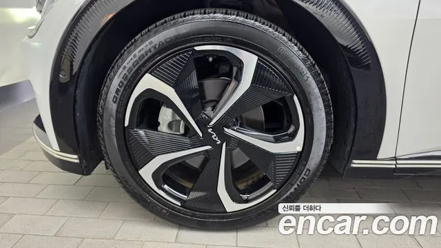 Kia EV6 — Фото автомобиля 5