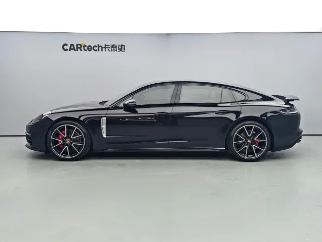 Porsche Panamera — Фото автомобиля 4