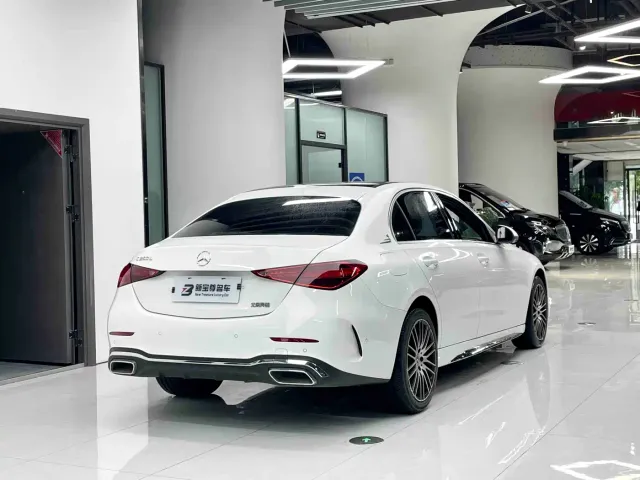 Mercedes-Benz C-Class — Фото автомобиля 15