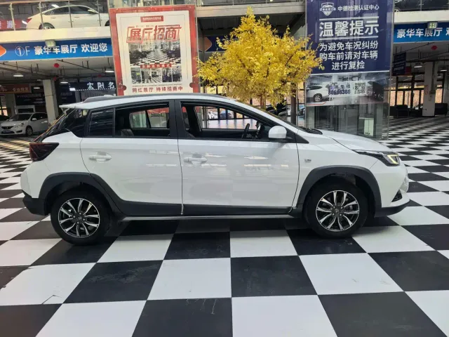 Toyota YARiS L Zhi Xuan — Фото автомобиля 6