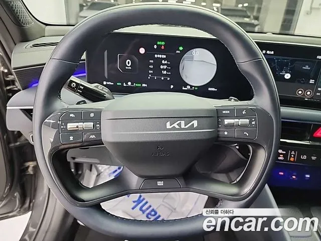 Kia K8 — Фото автомобиля 9