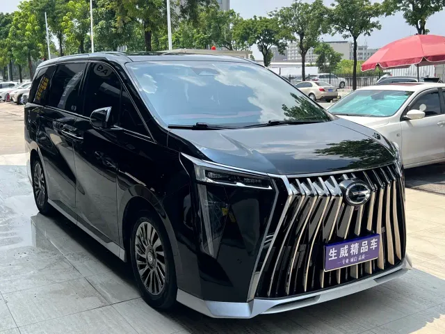 GAC Trumpchi Trumpchi M8 2023 Model Master Series Hybrid Ultimate Edition — Фото автомобиля 3