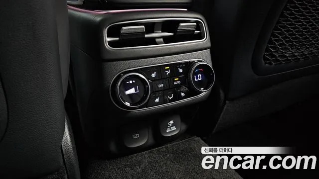 Genesis GV70 3.5T Бензин AWD — Фото автомобиля 15