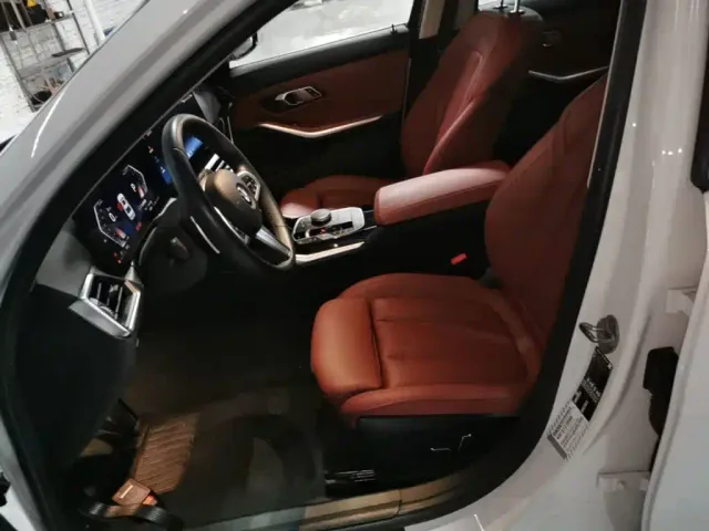 BMW 3 Series — Фото автомобиля 14