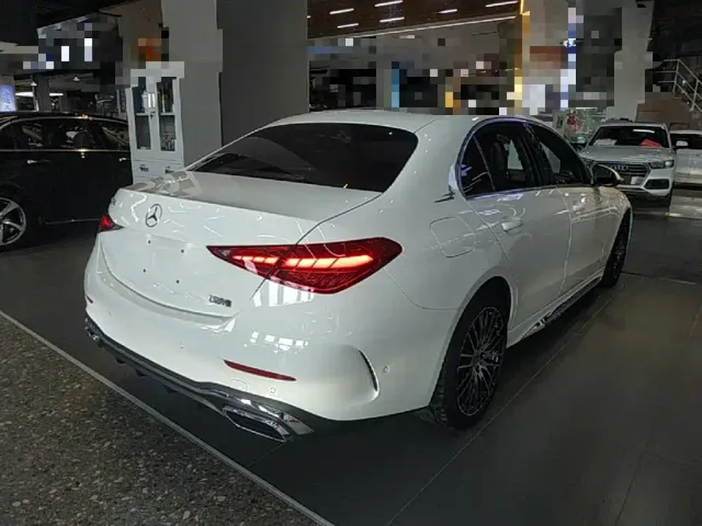 Mercedes-Benz C-Class — Фото автомобиля 6
