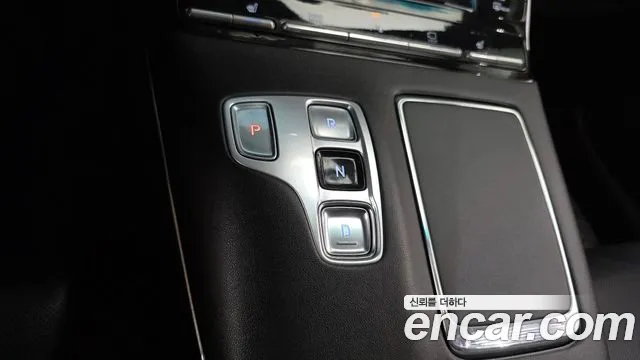 Hyundai Grandeur New — Фото автомобиля 12