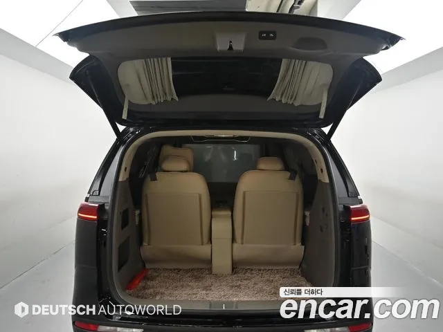 Kia Canival Carnival 4 поколение Бензин 4 места Hi-Limousine (Спецкузов) — Фото автомобиля 19