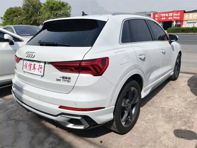 Audi Q3 — Фото автомобиля 6