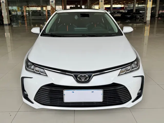 Toyota Corolla — Фото автомобиля 2