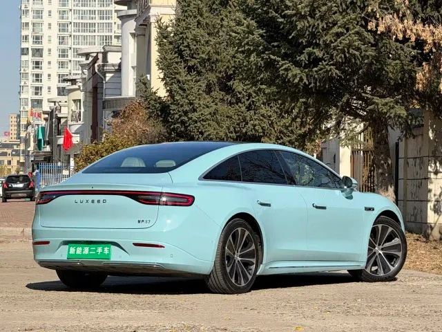 Luxeed S7 — Фото автомобиля 4