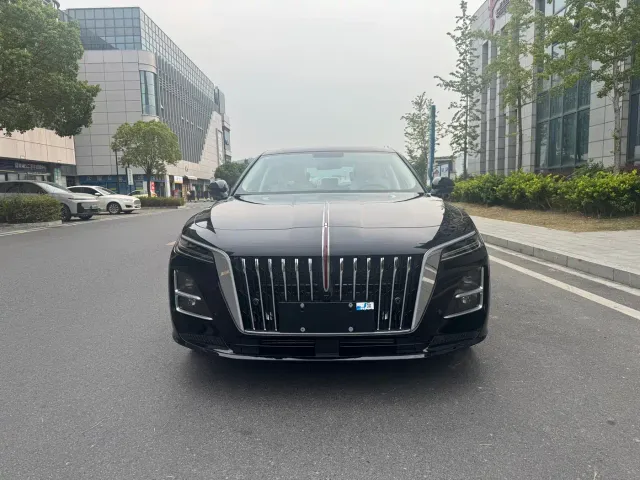 Hongqi H5 — Фото автомобиля 3