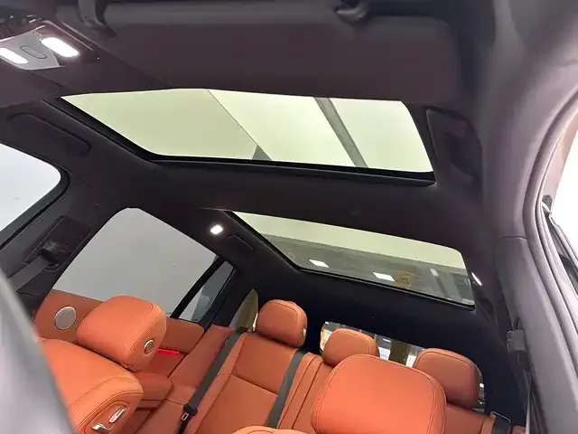 Li Auto L7 — Фото автомобиля 14
