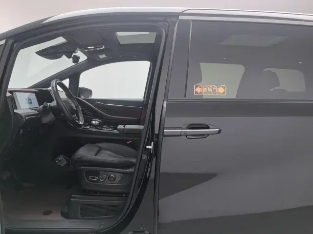 GAC Trumpchi M8 — Фото автомобиля 10