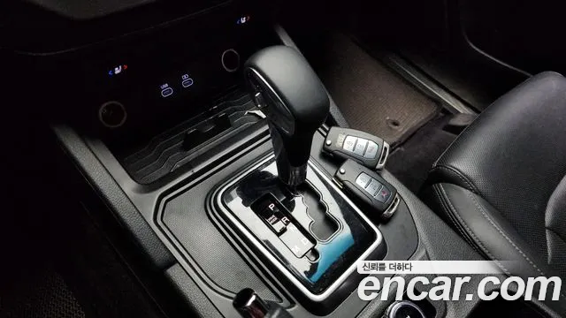KG_Mobility_Ssangyong Rexton Новый Rexton Sport Khan Дизель 2.2 4WD — Фото автомобиля 9