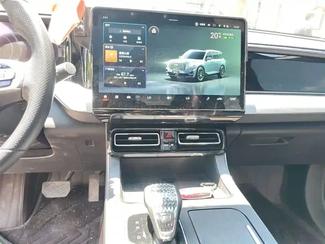 GAC Trumpchi GS8 — Фото автомобиля 12