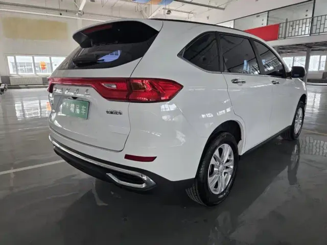 Haval M6 — Фото автомобиля 11
