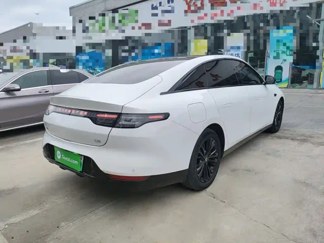 Leapmotor C01 — Фото автомобиля 6
