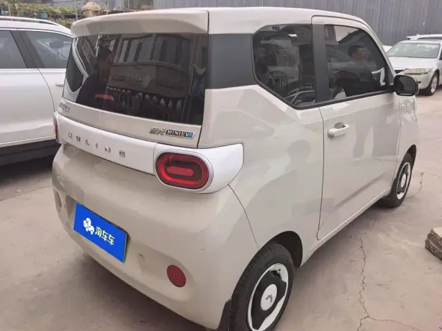 Wuling Hongguang Mini EV — Фото автомобиля 3