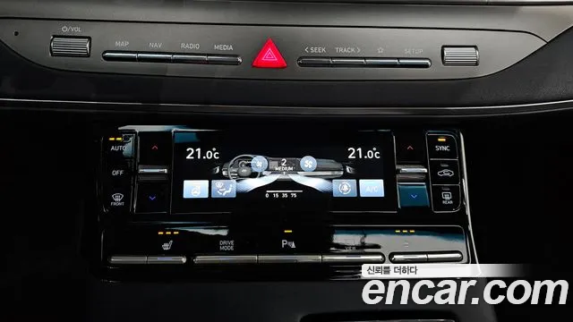 Hyundai Grandeur New — Фото автомобиля 23
