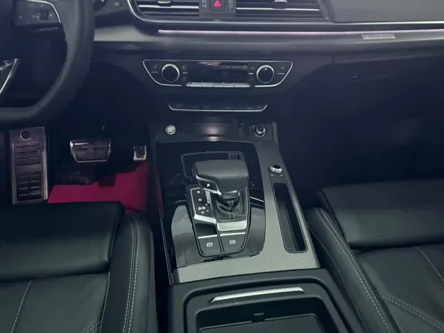 Audi Q5L — Фото автомобиля 16