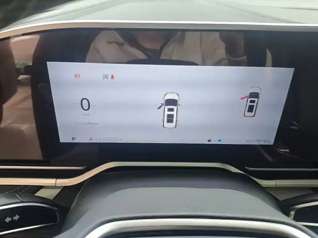 Maxus G90 — Фото автомобиля 11