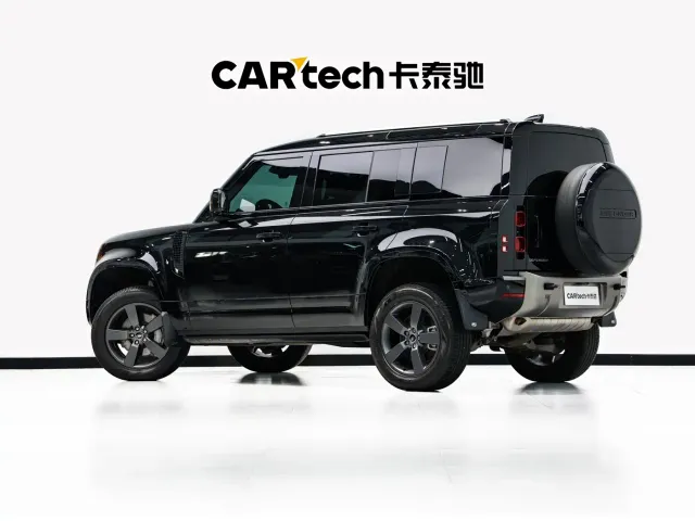 Land Rover Defender — Фото автомобиля 6