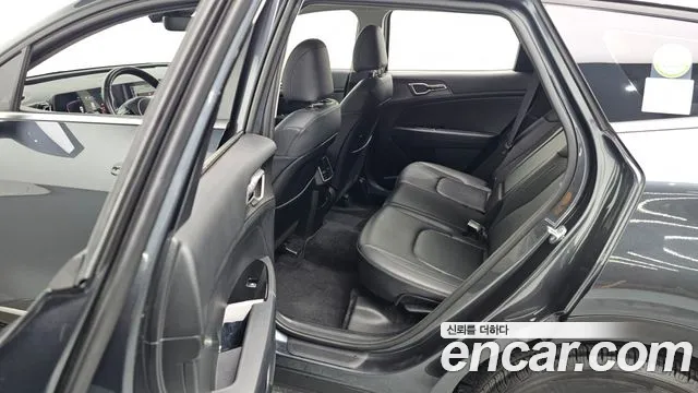 Kia Sportage Sportage 5-е поколение Дизель 2.0 4WD — Фото автомобиля 13