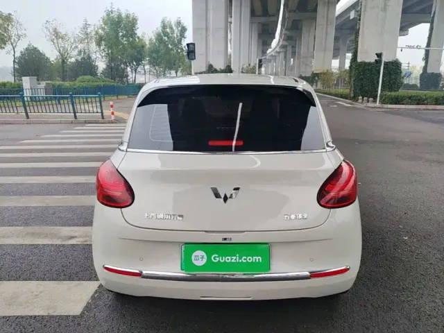Wuling Bingo — Фото автомобиля 5