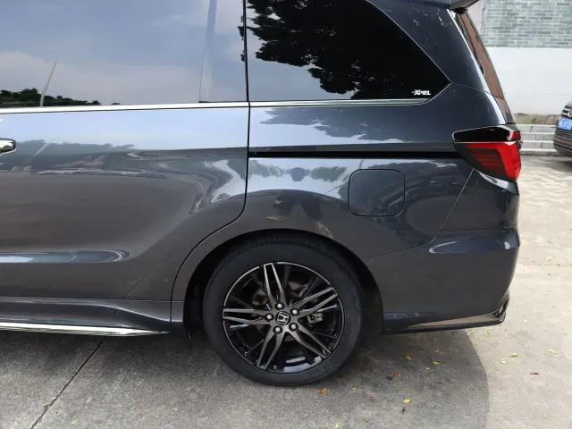Honda Odyssey 2022 2.0L e:HEV Sharp Supreme Edition — Фото автомобиля 29