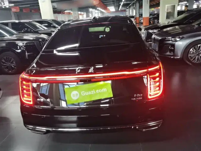 Hongqi H9 — Фото автомобиля 5