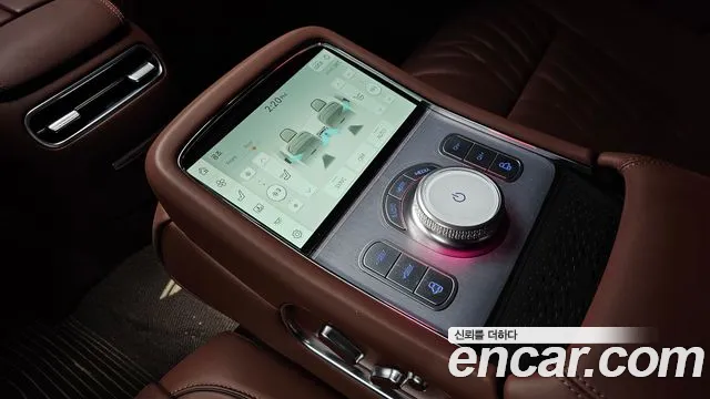 Genesis G90 Бензин 3.5 турбо AWD — Фото автомобиля 25