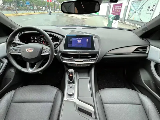 Cadillac CT5 — Фото автомобиля 7