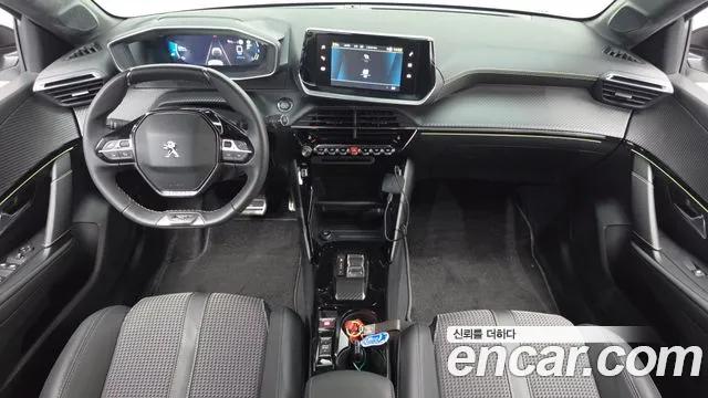Peugeot 208 — Фото автомобиля 7