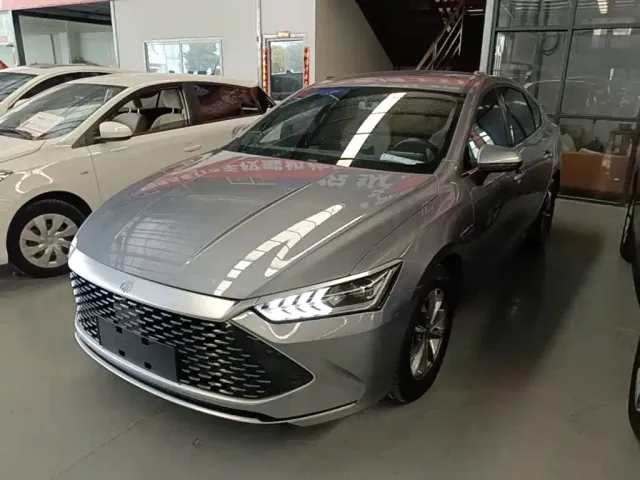 Фотография автомобиля — BYD Qin PLUS