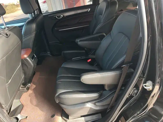 GAC Trumpchi M6 — Фото автомобиля 16