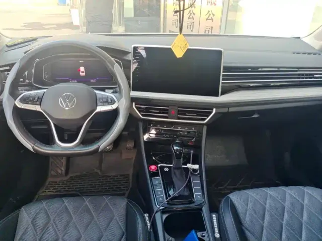 Volkswagen Sagitar — Фото автомобиля 12