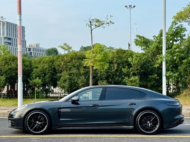 Porsche Panamera — Фото автомобиля 8