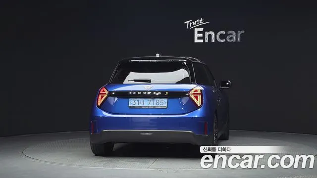 Фотография автомобиля — Mini Cooper