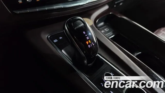 Cadillac Escalade 5th Gen — Фото автомобиля 12