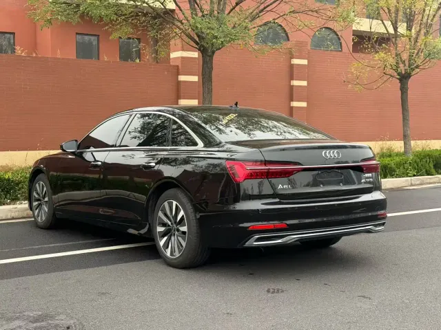 Audi A6L — Фото автомобиля 8