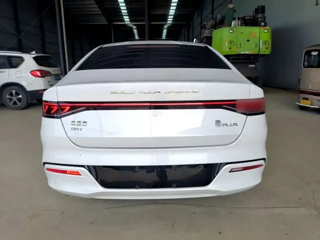 BYD Qin PLUS — Фото автомобиля 5